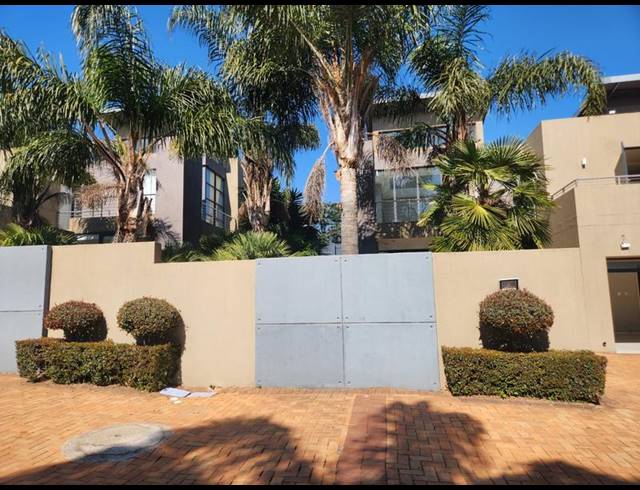 4 BEDROOM PROPERTY TO RENT IN HOUGHTON